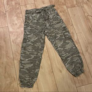 High Waisted American Eagle Size XS Soft!!! Camo Size XS